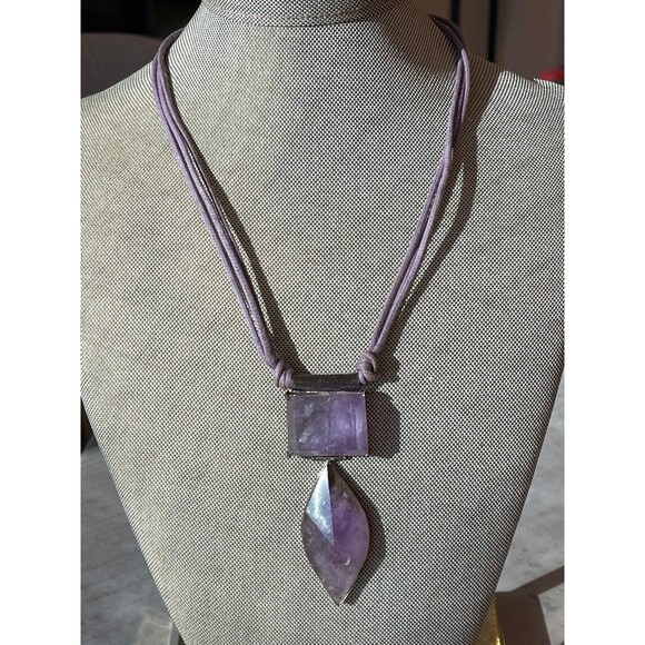 Natural Amethysts Quartz Pendant Necklace - Picture 2 of 5